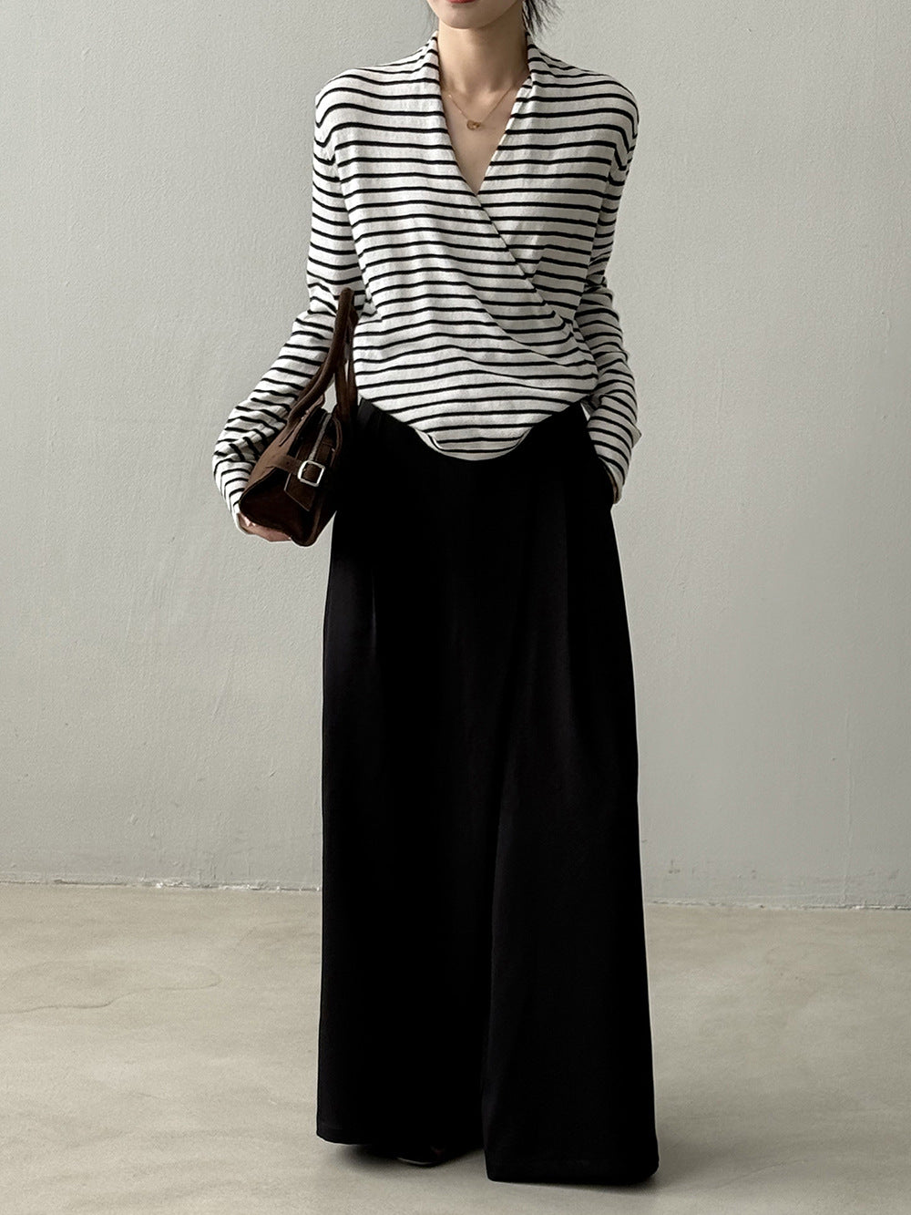 【Y218】實拍法式高級感交叉長袖針織衫(羊毛5%)251016