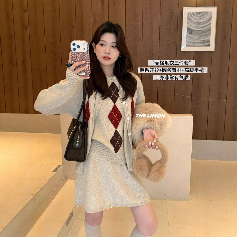 【L6880】實拍檸檬秋冬菱格針織開衫+圓領背心+針織裙251117
