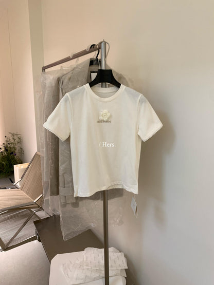 【L80141】實拍Hers韓系chic時髦精✨精緻立體花朵刺繡百搭顯瘦圓領短袖T恤260330