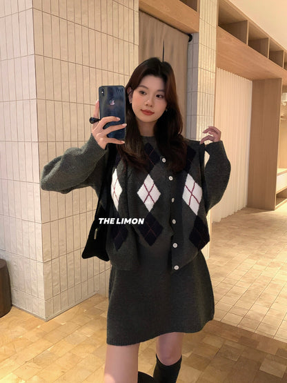 【L6880】實拍檸檬秋冬菱格針織開衫+圓領背心+針織裙251117