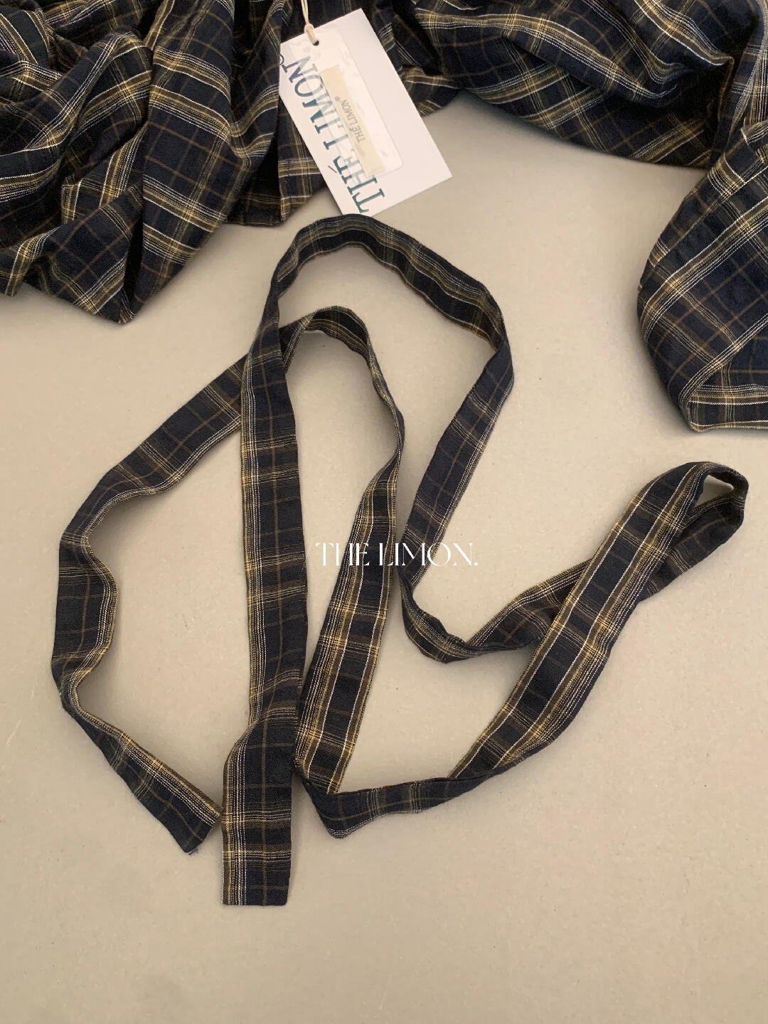 【L11002】檸檬家慵懶韓系・格紋寬鬆長袖襯衫 (附飄帶)260831