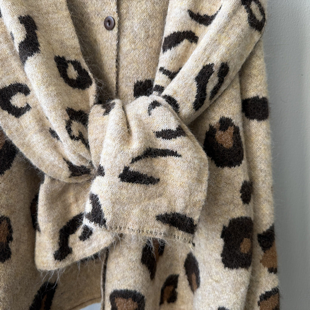 【YP2598】 實拍秋冬慵懶豹紋開衫毛衣+圍巾（含羊毛3%)251023