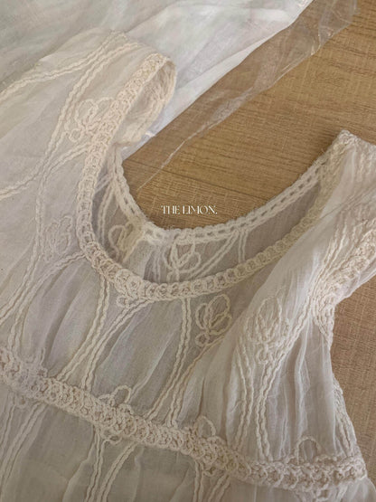 【L10711】法式浪漫仙女系🕊️重工精緻刺繡披肩+無袖蕾絲背心套裝260526
