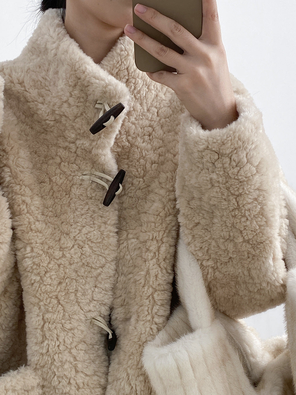 【Y7097】實拍冬季慵懒可愛牛角扣羊羔毛厚外套251113