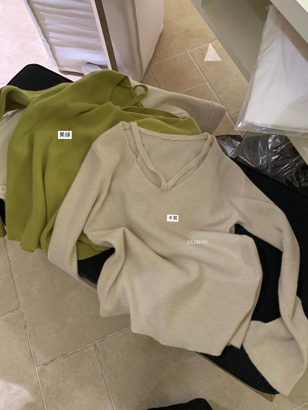 【L8368】實拍檸檬簡約羊毛羊絨喇叭袖長袖針織衫251117