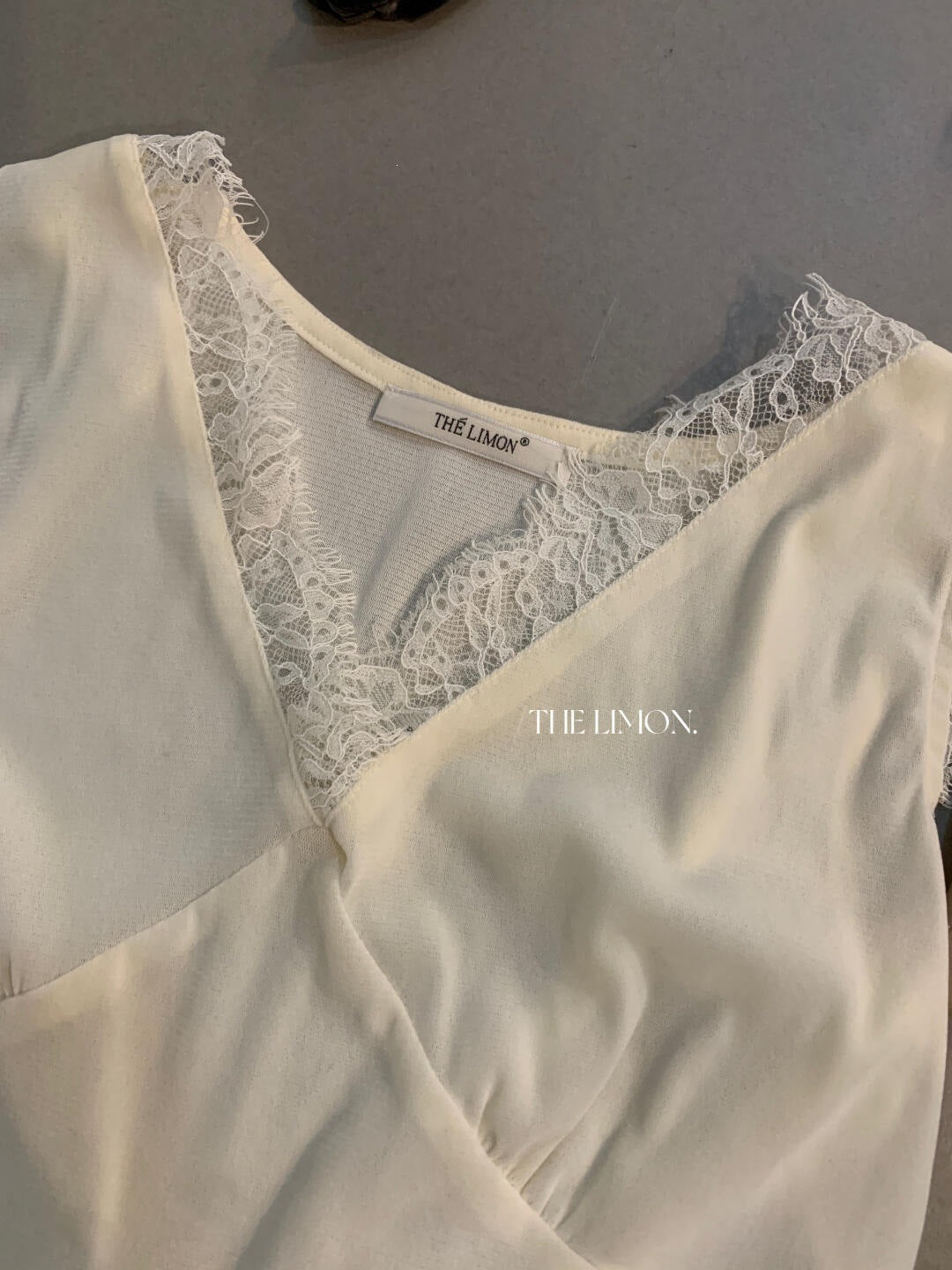 【L11312】檸檬家法式復古・絲絨蕾絲V領內搭背心260909
