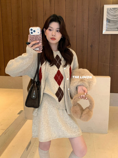 【L6880】實拍檸檬秋冬菱格針織開衫+圓領背心+針織裙251117