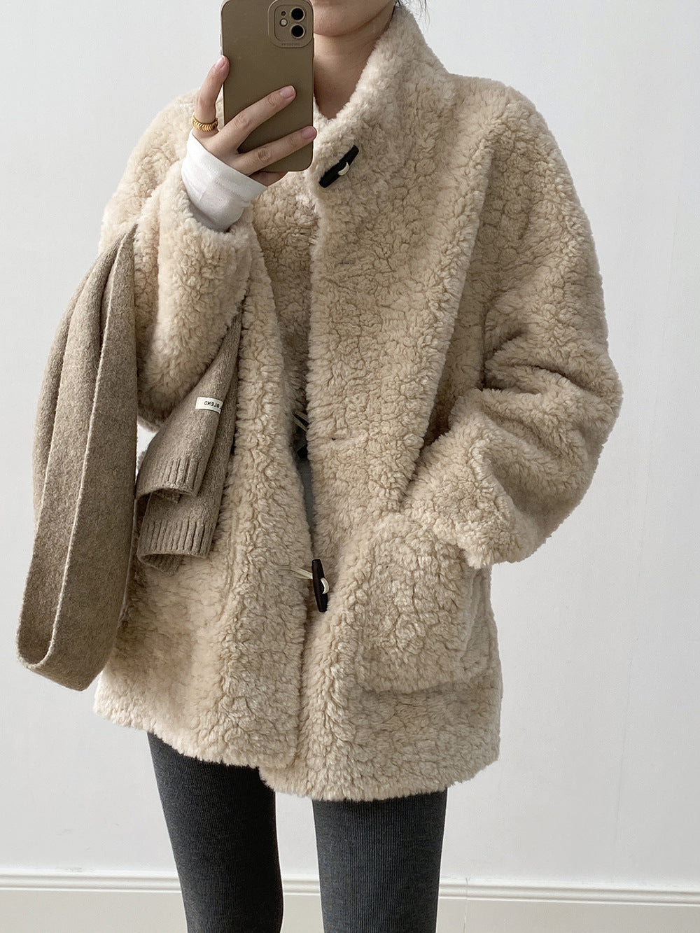 【Y7097】實拍冬季慵懒可愛牛角扣羊羔毛厚外套251113