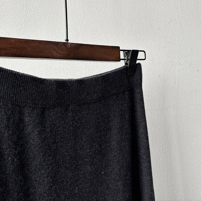 【YP682】 實拍高腰軟糯垂感針織長裙251023