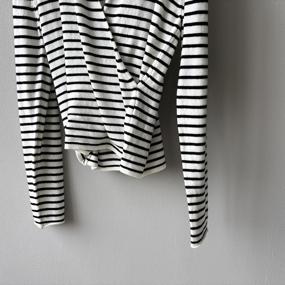 【Y218】實拍法式高級感交叉長袖針織衫(羊毛5%)251016