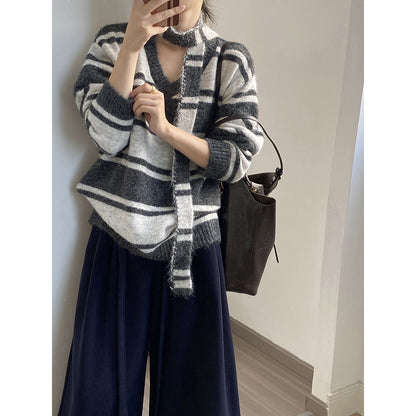 【Y25109】 實拍慵懶條紋V領毛衣＋圍巾(含羊毛3%) 251023