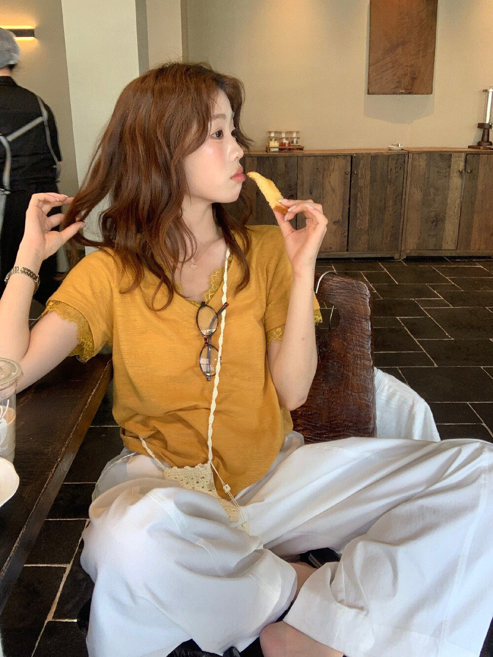 【L10236】韓系甜美仙氣🤍蕾絲拼接寬鬆顯瘦V領短袖T恤260428