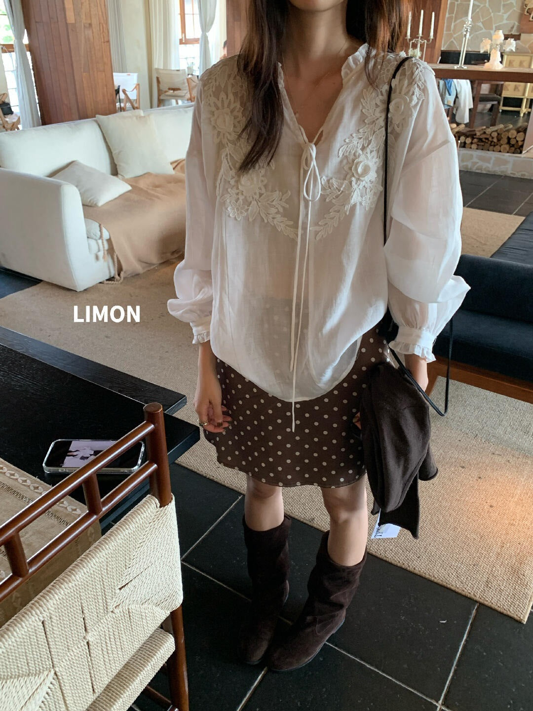 【L11165】檸檬家法式重工・提花寬鬆顯瘦V領長袖襯衫260831