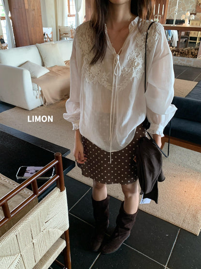 【L11165】檸檬家法式重工・提花寬鬆顯瘦V領長袖襯衫260831